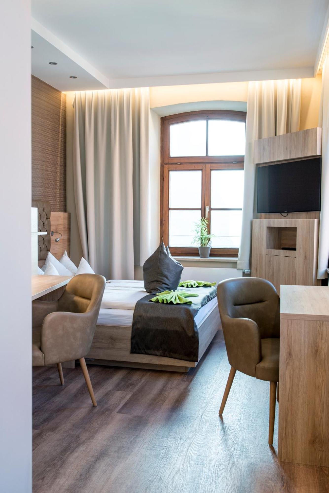 מורנאו אם סטאפלסי Hotel Angerbraeu מראה חיצוני תמונה