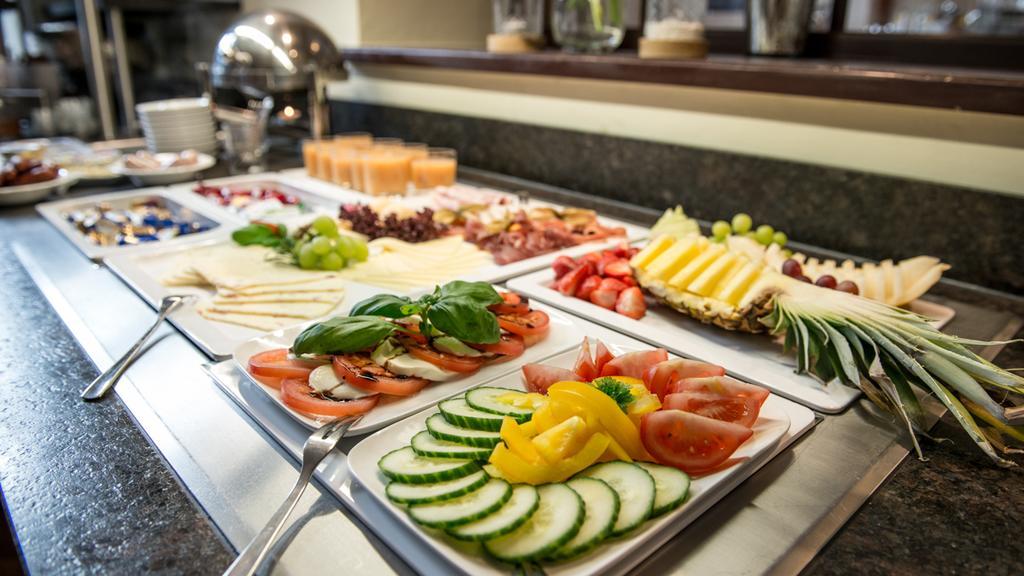 מורנאו אם סטאפלסי Hotel Angerbraeu מראה חיצוני תמונה