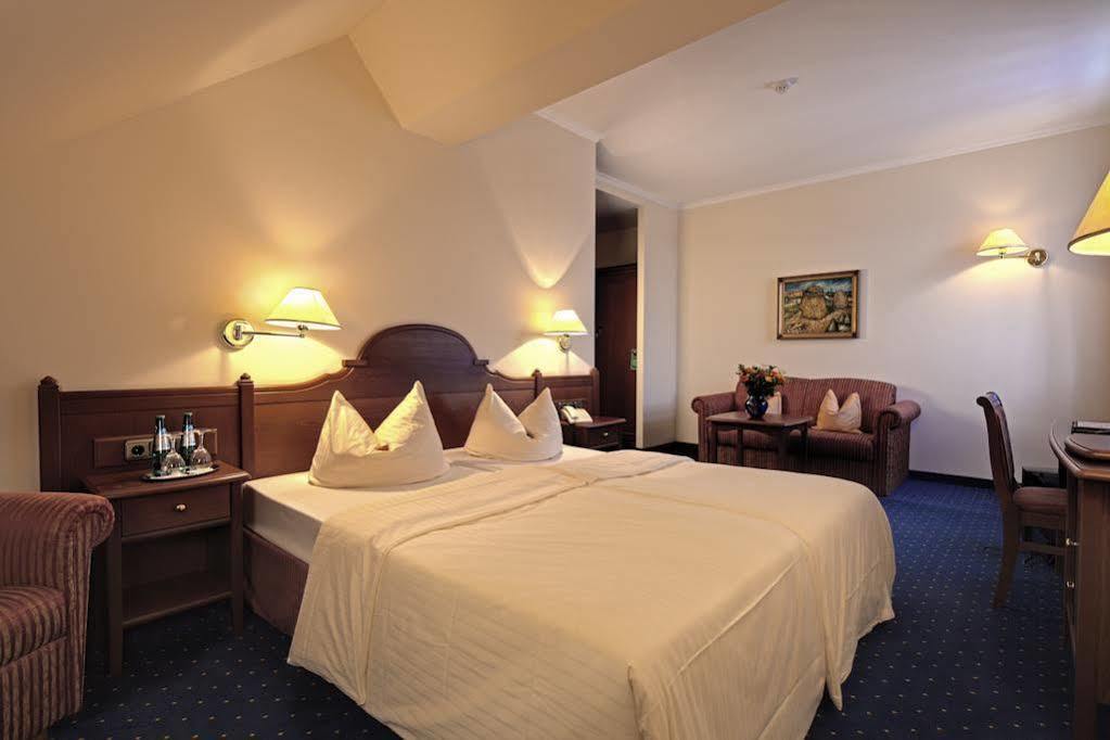 מורנאו אם סטאפלסי Hotel Angerbraeu מראה חיצוני תמונה
