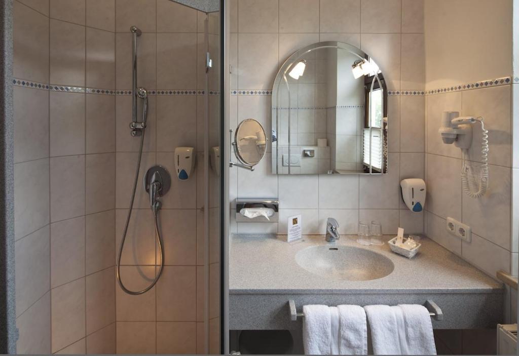 מורנאו אם סטאפלסי Hotel Angerbraeu מראה חיצוני תמונה